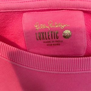 Pink never worn Lily Pulitzer sweatshirt size 2XL